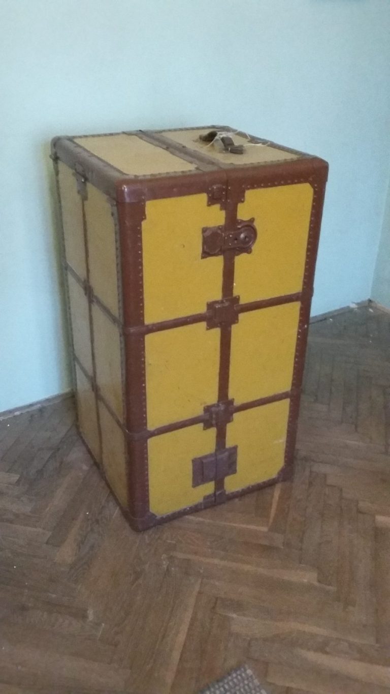 Truhla 002