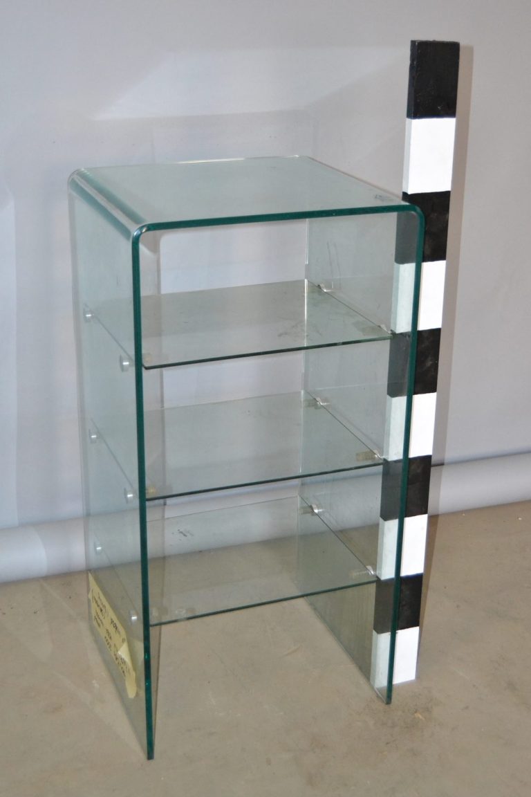 Nábytek 031