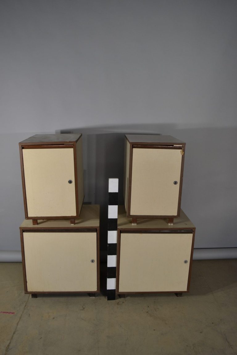 Nábytek 063
