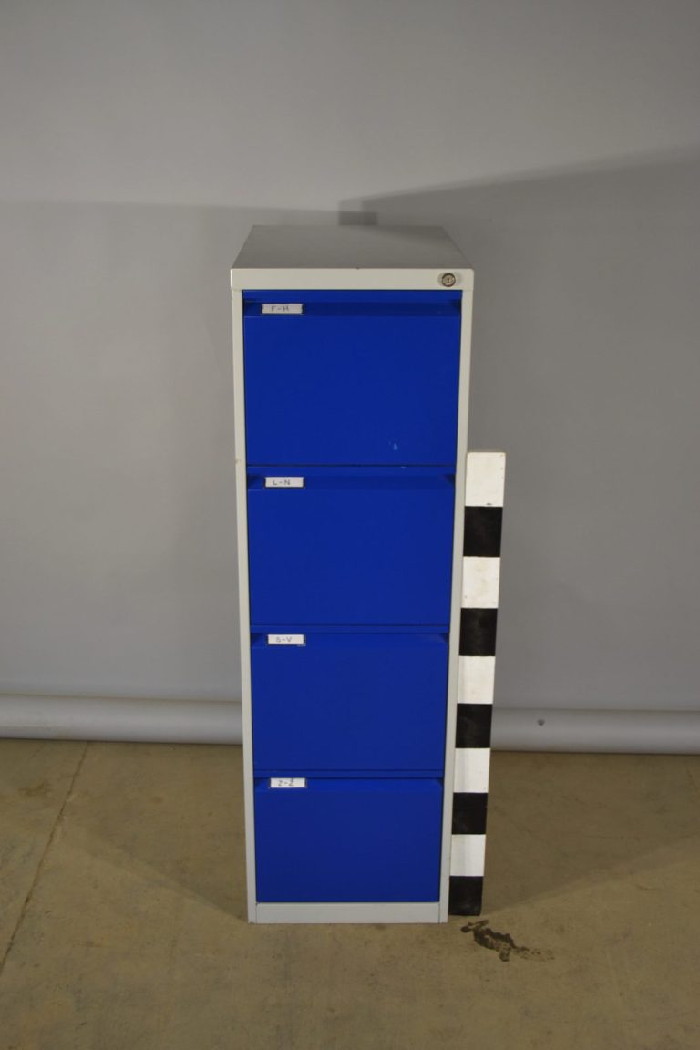 Nábytek 084