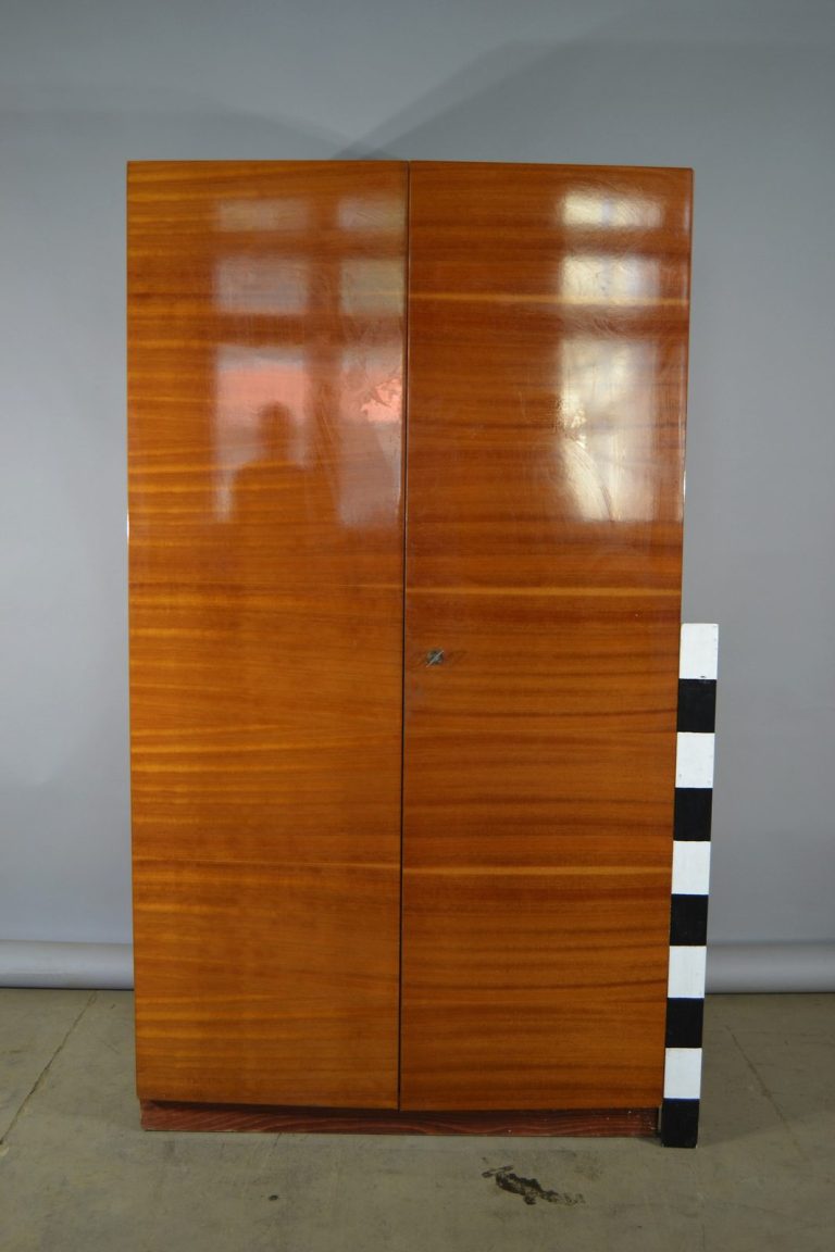 Nábytek 087