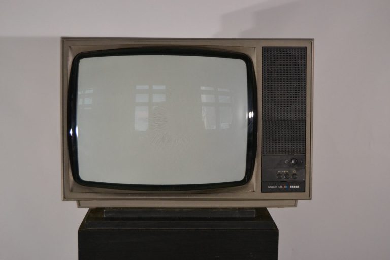 Televize 007