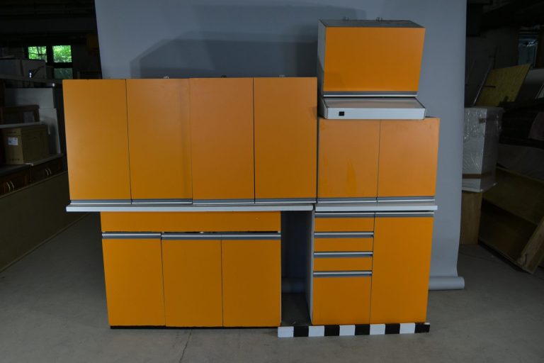 Kuchyň 042