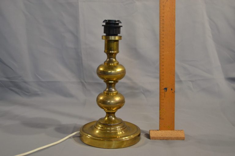 Lampa 063