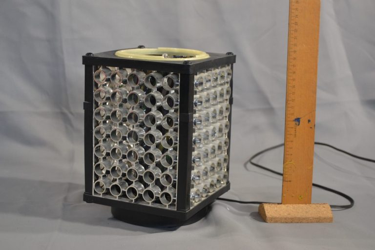 Lampa 075