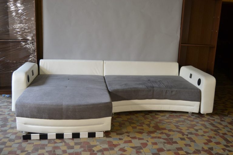 Nábytek 180